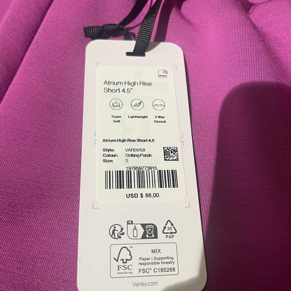 NWT Varley Atrium 4.5” high rise shorts. Size small. Color: striking purple - Picture 2 of 6